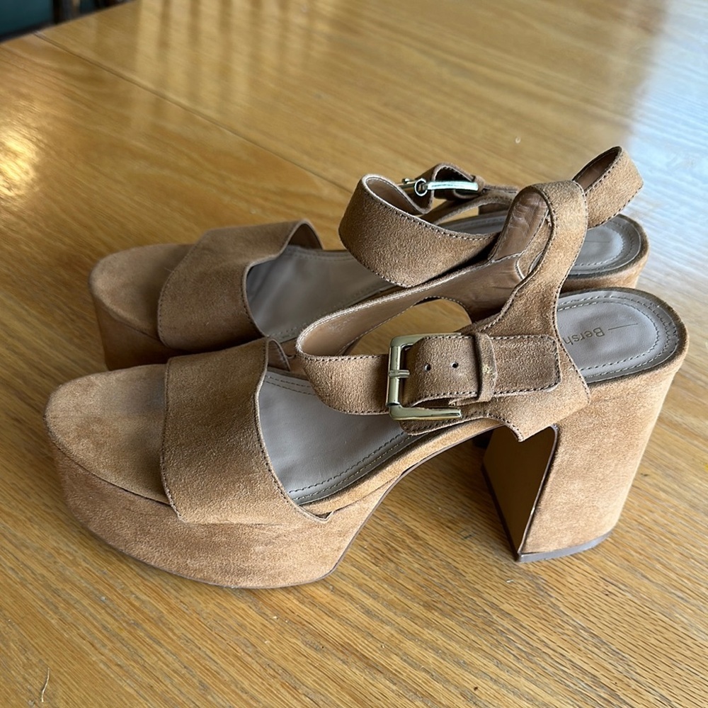 Bershka Tan Platform Sandals with Chunky Heel